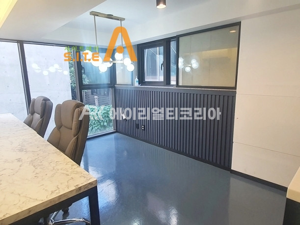 서울 강남구 논현동 #논현동 신축급 특급인테리어 통사옥 월세 매물번호 23534 사진 4