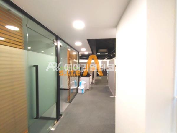 서울 강남구 대치동 J (실사) 대치동 초특급인테리어 룸3개 사무실 월세 매물번호 17062 사진 2