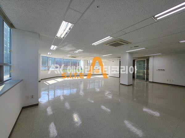 서울 송파구 잠실동 #초역세권 내부깔끔한 단독층사용가능 오피스 월세 매물번호 22850 사진 4