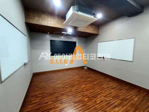 서울 강남구 논현동 K 세관사거리 룸 테라스 사무실 월세 매물번호 16074 사진 5