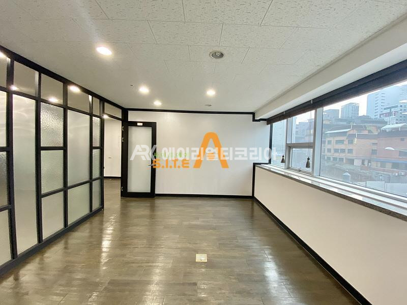 서울 강남구 역삼동 C 역삼초등학교 건너편 가성비 좋은 깔끔한 사무실 월세 매물번호 12453 사진 4