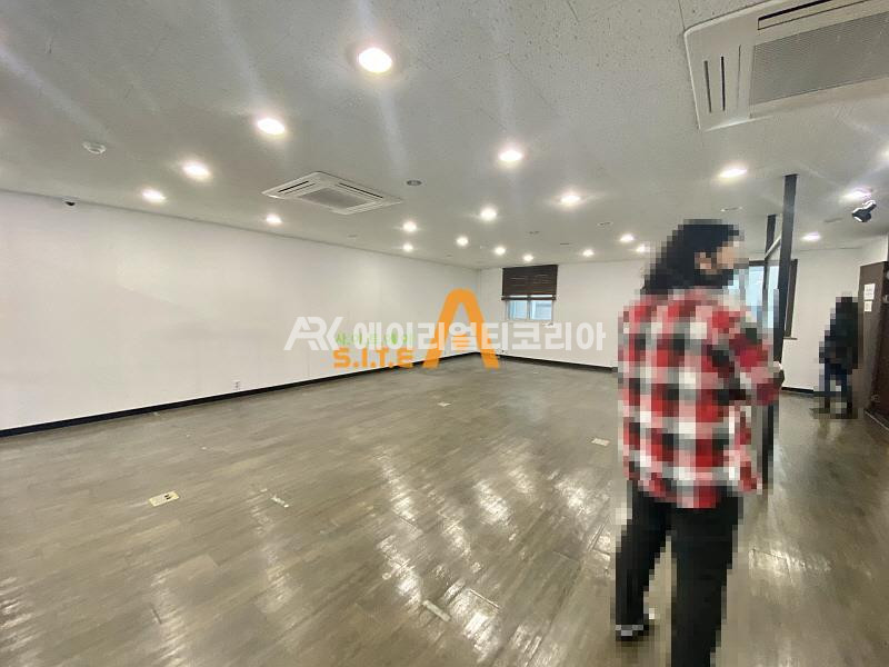 서울 강남구 역삼동 C 역삼초등학교 건너편 가성비 좋은 깔끔한 사무실 월세 매물번호 12453 사진 3