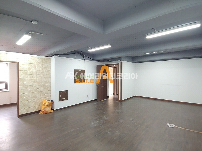 서울 강남구 논현동 C 서울세관 인근 저렴한 사무실 월세 매물번호 12368 사진 3