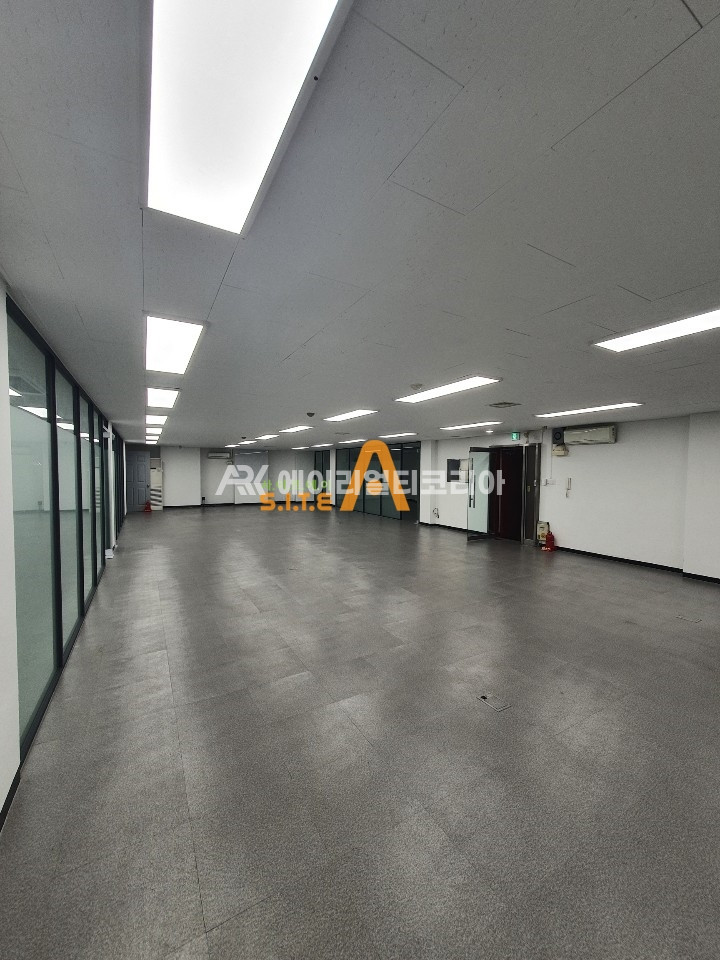 서울 강남구 역삼동 P 깔끔한 인테리어로 학원용도 가능한 사무실 월세 매물번호 14220 사진 2