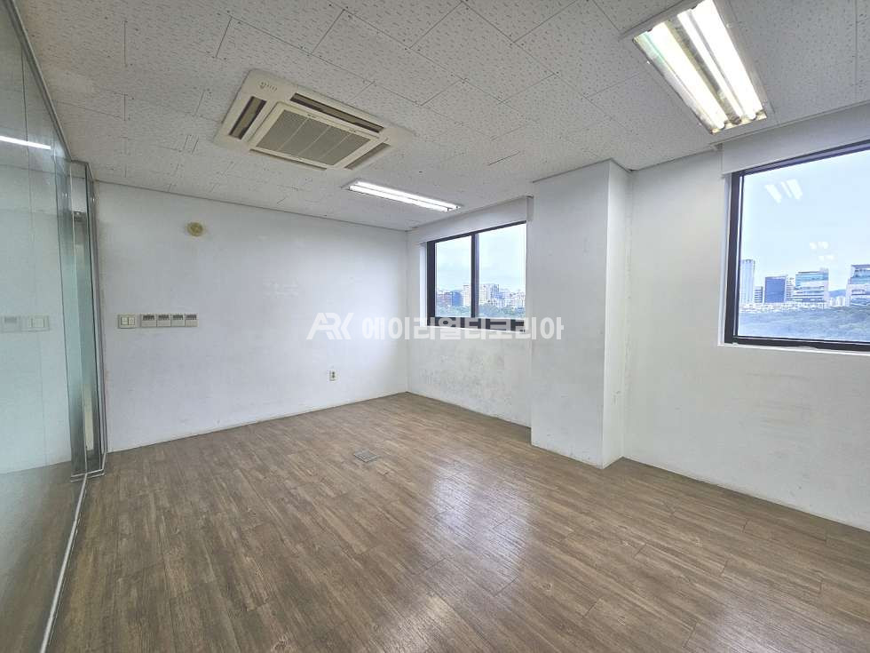 서울 강남구 삼성동 대로변 인테리어 사무실 월세 매물번호 25374 사진 8