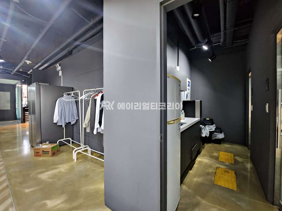 서울 강남구 역삼동 ABTTOWER동 강남사무실임대 역삼동 인테리어 고퀄리티 대로변 사무실 임대 월세 매물번호 25531 사진 3