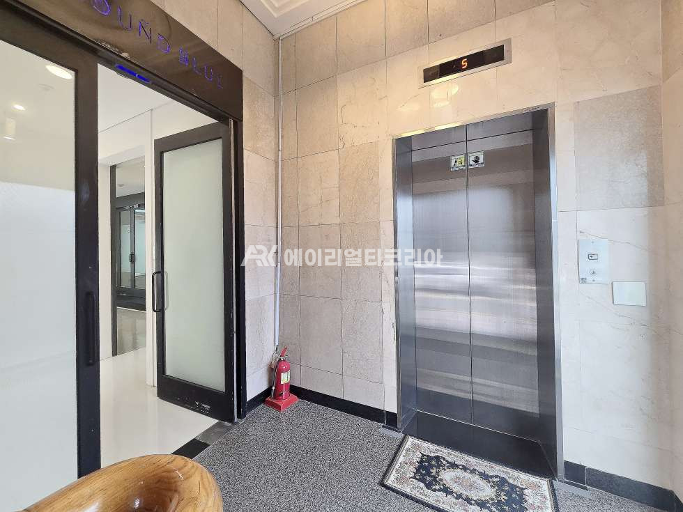 서울 강남구 논현동 언주역 3분 연층 사용 가능한 상가 사무실 더헤드빌딩 월세 매물번호 25570 사진 3
