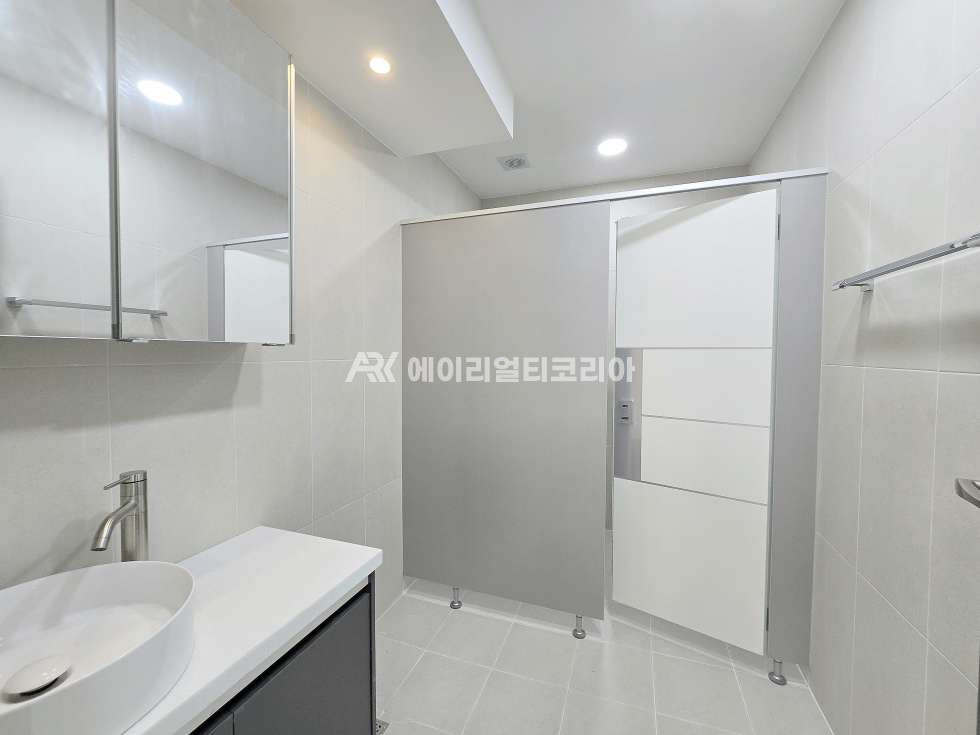 서울 강남구 논현동 언주역 3분 연층 사용 가능한 상가 사무실 더헤드빌딩 월세 매물번호 25570 사진 10