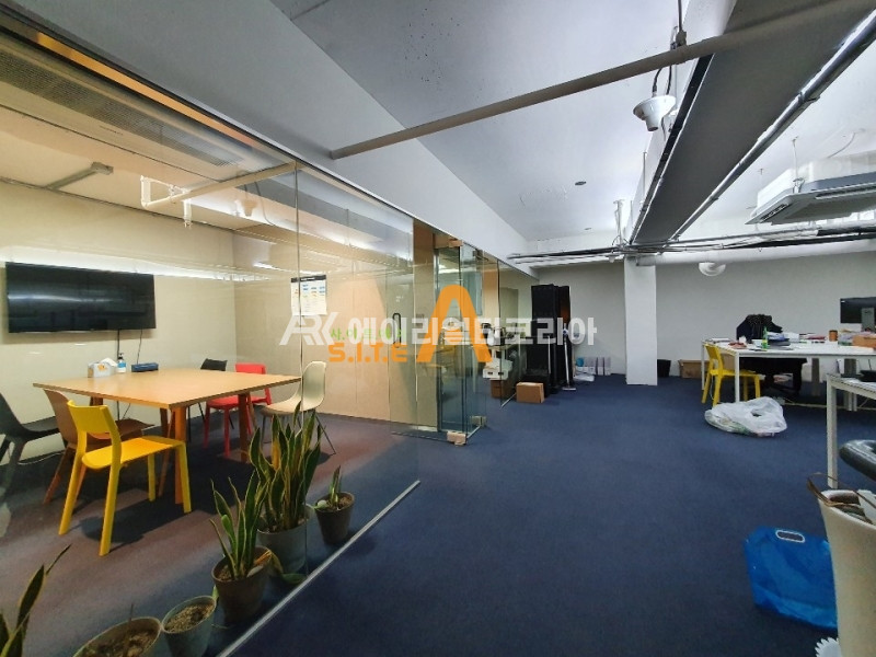 서울 강남구 역삼동 #강남역 이면 신축 층고 높아 개방감 좋은 최첨단 스타일 사옥 월세 매물번호 23705 사진 3