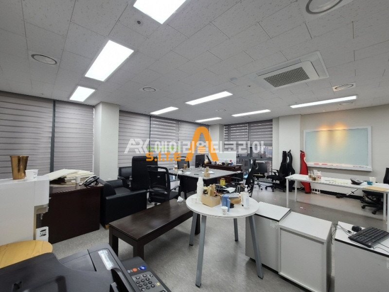 서울 강남구 삼성동 #초역세권 신축 특급 인테리어 통임대 월세 매물번호 22990 사진 3