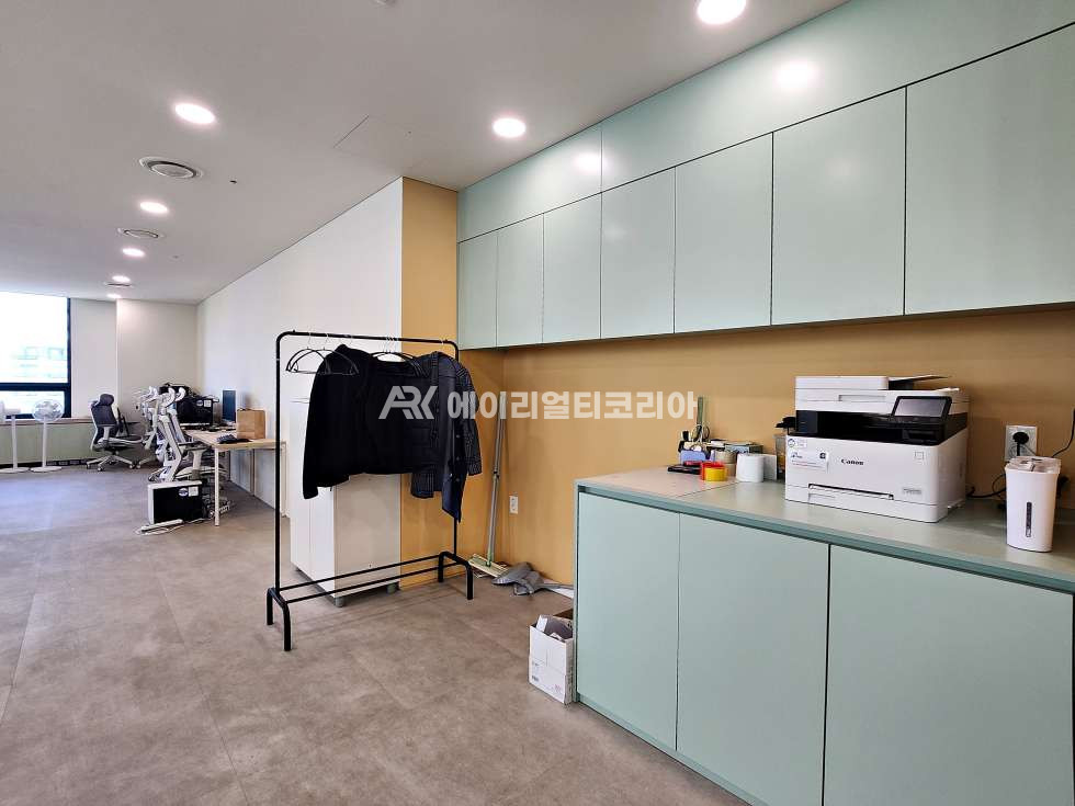 서울 강남구 대치동 강남 테레란로 인테리어 잘 된 삼성역 사무실 임대 월세 매물번호 25737 사진 9