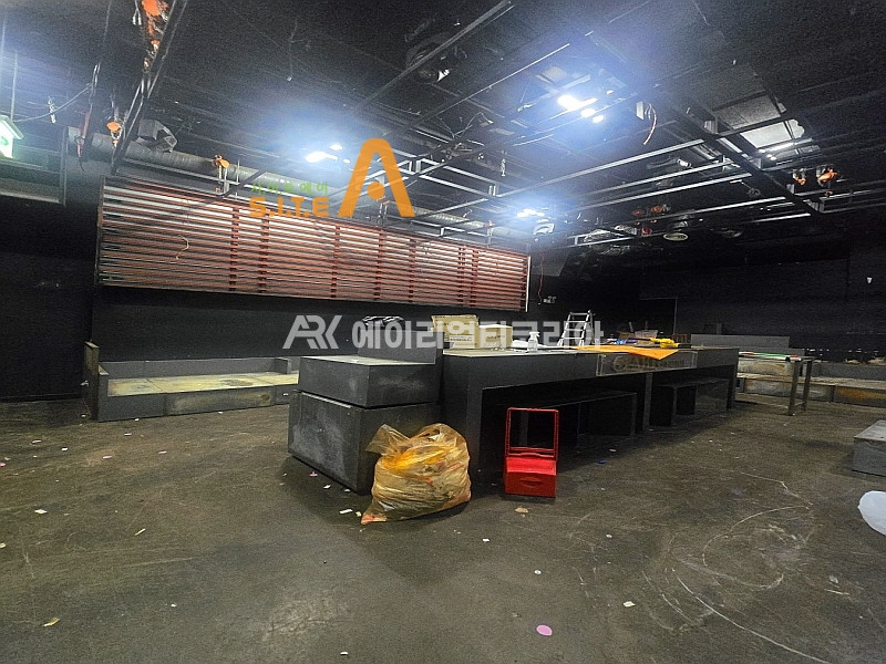 서울 서초구 서초동 #강남역 초역세권 대로변건물 층고높은 1종 단독출입구 즉시입주가능 월세 매물번호 23688 사진 7