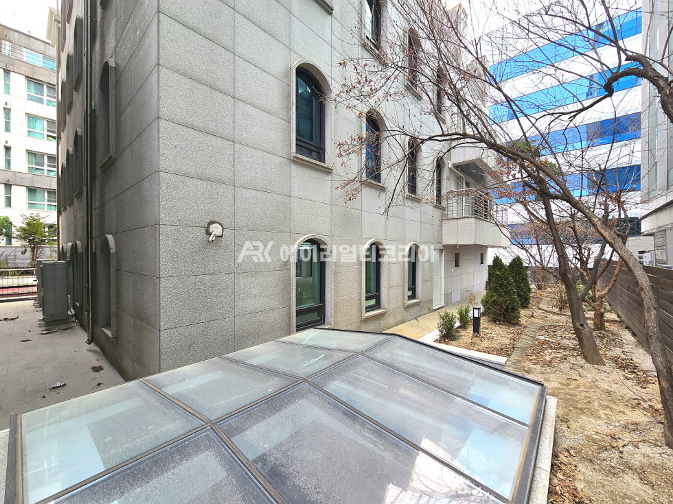 서울 강남구 역삼동 역삼동 역세권에 위치한 건물 전체 리모델링한 사무실 월세 매물번호 25789 사진 9