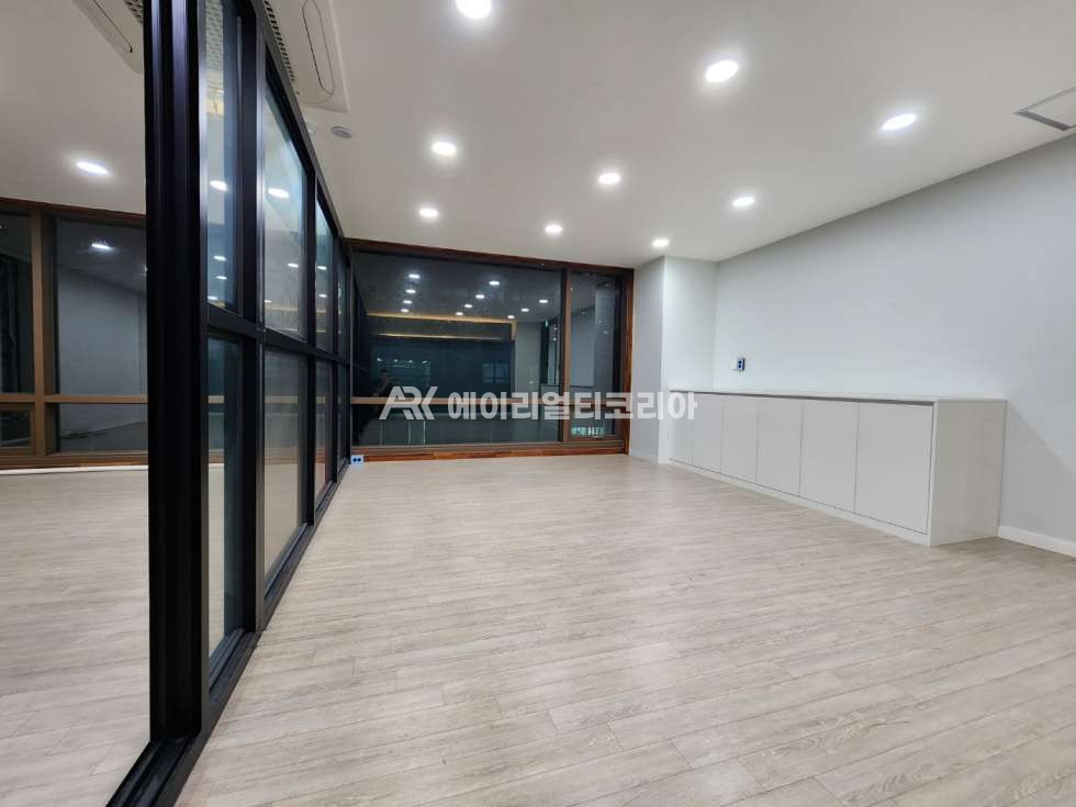 서울 강남구 역삼동 선릉역 역세권 도보 5분 모던인테리어 사무실 월세 매물번호 25823 사진 5