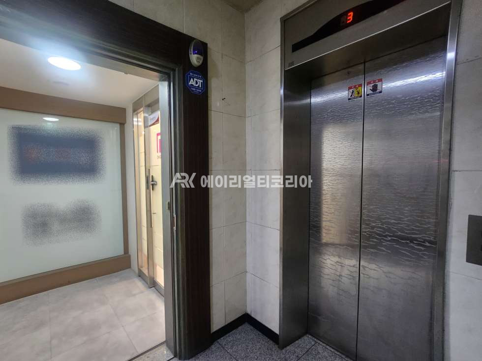 서울 서초구 서초동 서초동 인테리어 완비 자주식 주차 편리한 사무실 월세 매물번호 25882 사진 12