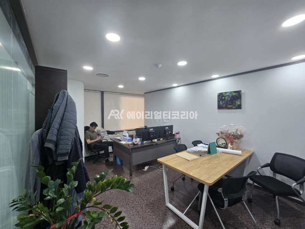 서울 강남구 논현동 논현동 세관사거리 대로변 87평 사무실임대 월세 매물번호 26019 사진 9