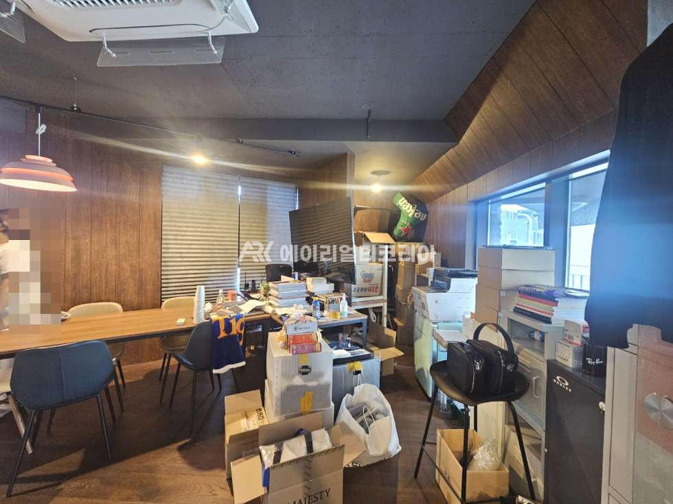 서울 강남구 논현동 학동역 라인 인테리어 잘 되어있는 소형 사무실 월세 매물번호 26099 사진 8