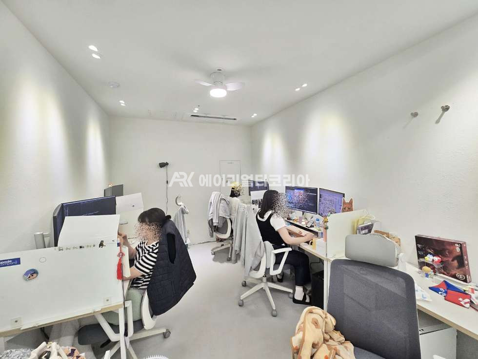 서울 강남구 청담동 청담역 초역세권 채광좋고 인테리어 잘 된 대로변사무실 월세 매물번호 26107 사진 8