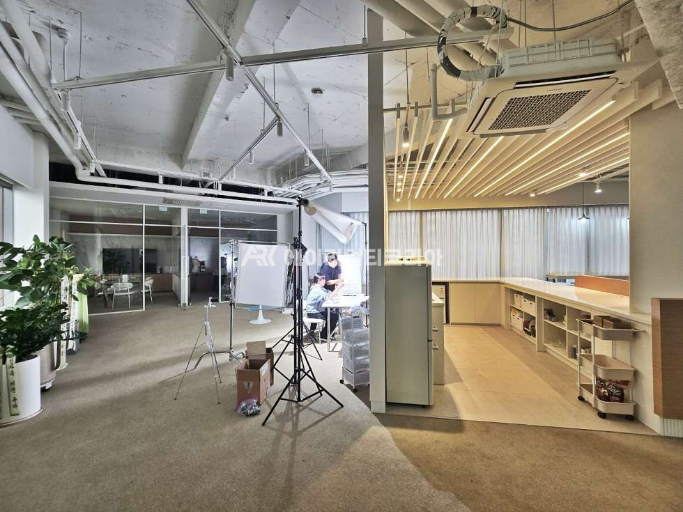서울 강남구 삼성동 대로변 초역세권 세련된 노출 디자인 사무실 월세 매물번호 26108 사진 7