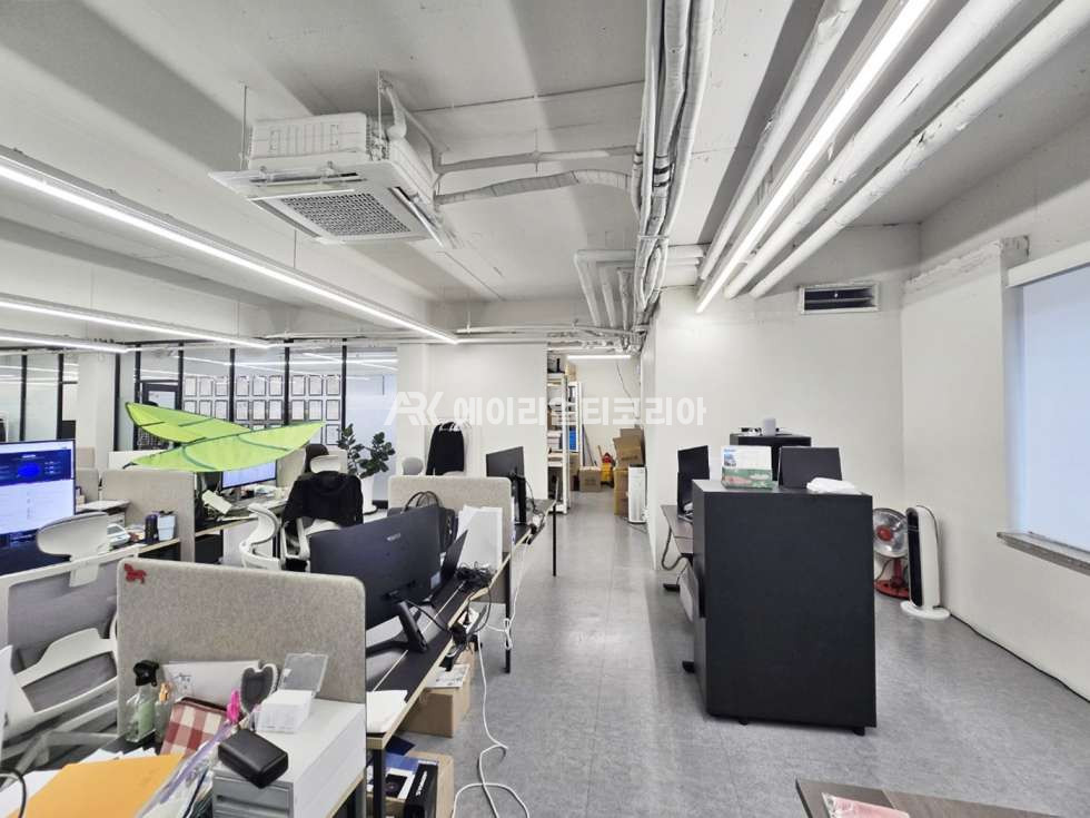 서울 강남구 논현동 강남구청역 대로변 내부 올리모델링된 사무실임대 월세 매물번호 26110 사진 6