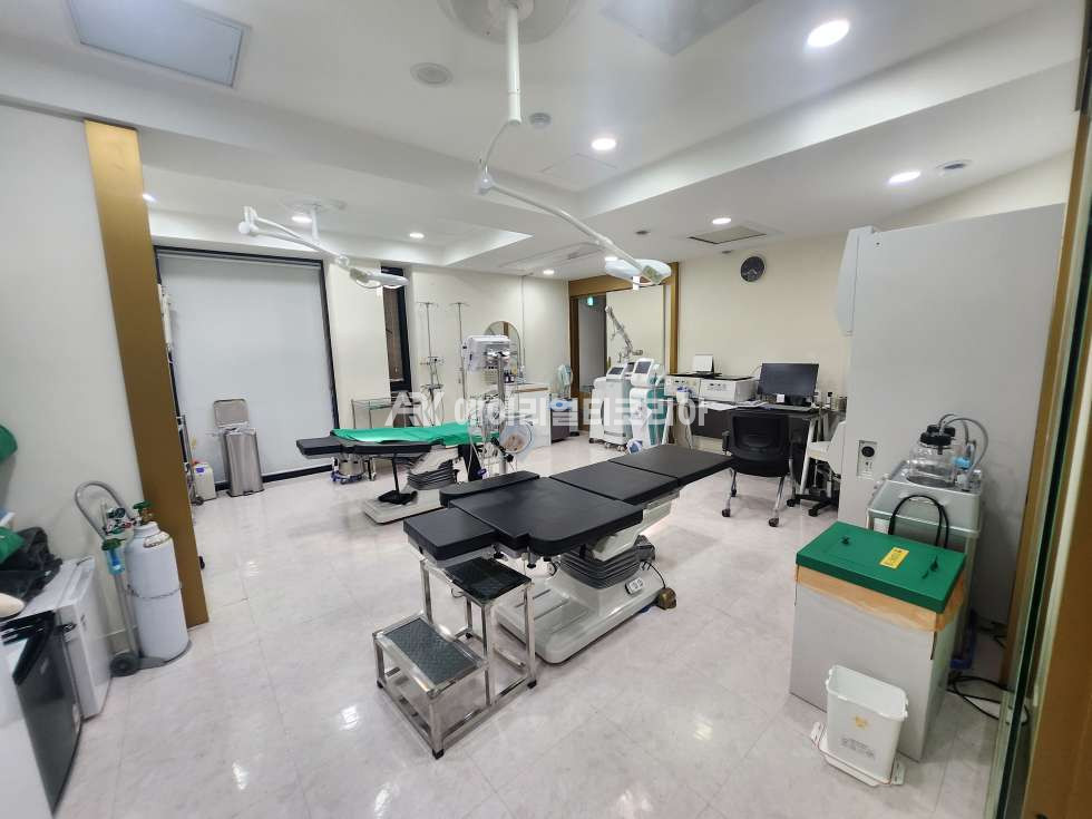 서울 강남구 청담동 청담동 이면 기존 병원 시설 되어있는 사무실 월세 매물번호 26116 사진 12