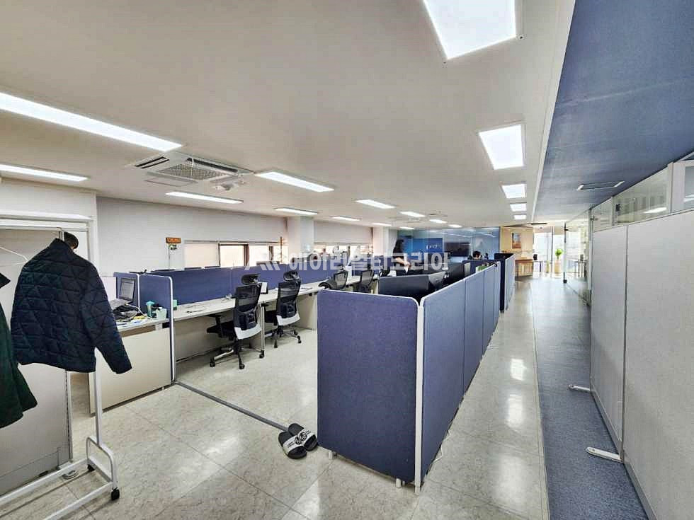 서울 강남구 논현동 학동역 초역세권 세련된 외관 가성비 좋은 사무실 월세 매물번호 26128 사진 2