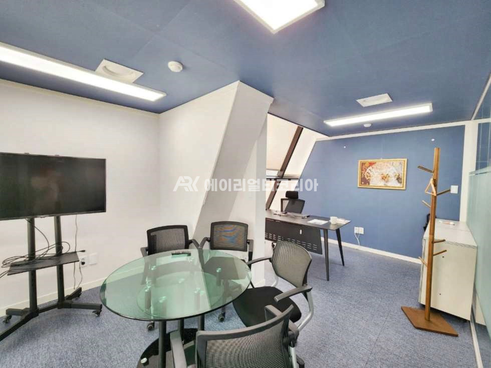 서울 강남구 논현동 학동역 초역세권 세련된 외관 가성비 좋은 사무실 월세 매물번호 26128 사진 9