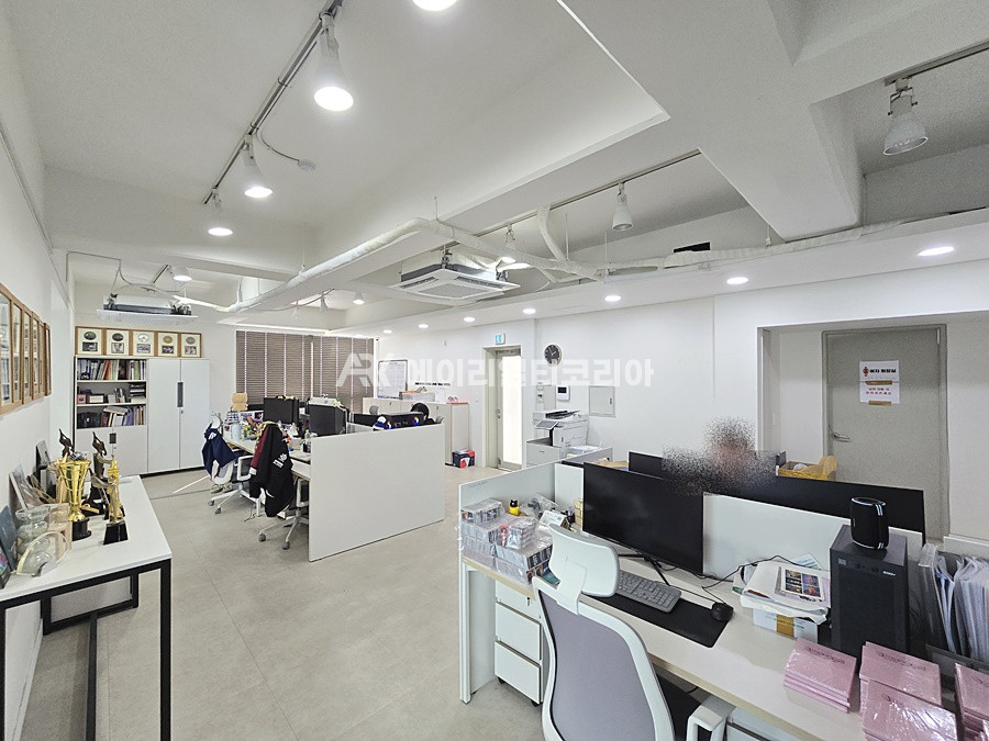 서울 강남구 신사동 언주로 대로변 이면 통사옥 통임대 인테리어 완비 주차7대 월세 매물번호 26230 사진 3