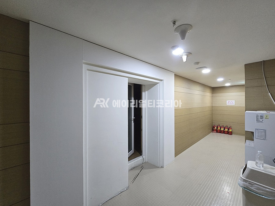 서울 강남구 신사동 언주로 대로변 이면 통사옥 통임대 인테리어 완비 주차7대 월세 매물번호 26230 사진 9