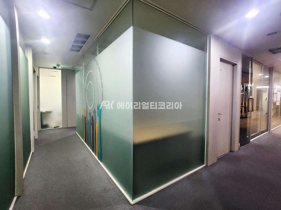 서울 강남구 도곡동 양재역사무실 인테리어 잘된 대로변 가성비 사무실임대 월세 매물번호 26219 사진 13