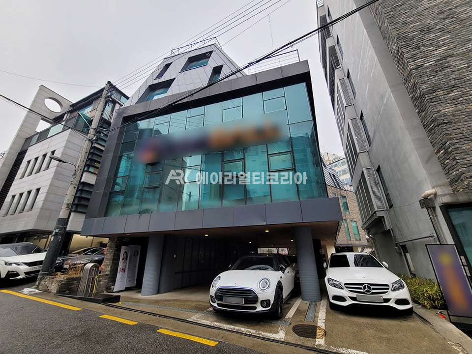 서울 서초구 서초동 서초역 인근 인테리어 완비 통임대 통사옥 빠른입주 가능 월세 매물번호 26327 사진 1